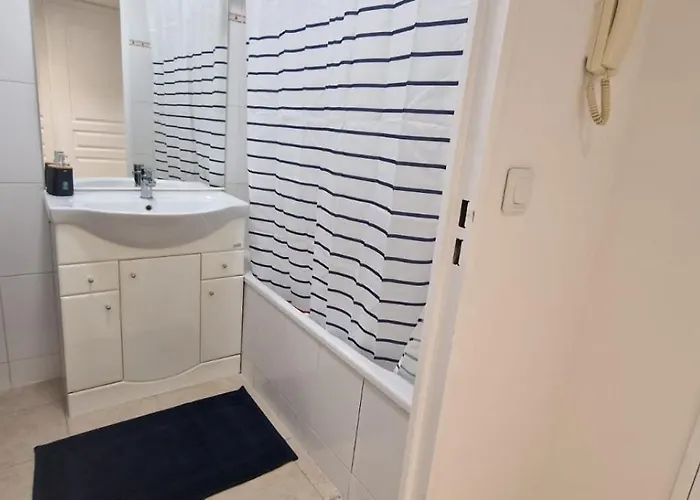 Le Marin - Pool And Parking * Antibes