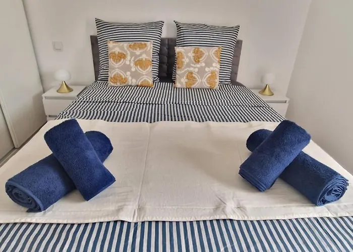 Le Marin - Pool And Parking Apartment Antibes